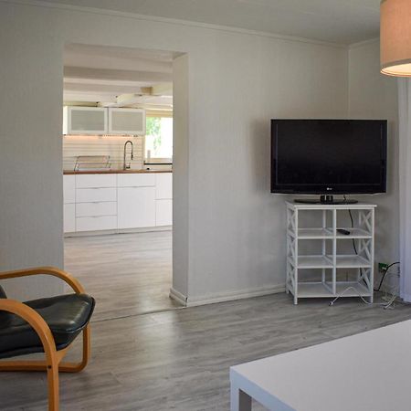 2 Bedroom Nice Home In Ystad Bagian luar foto