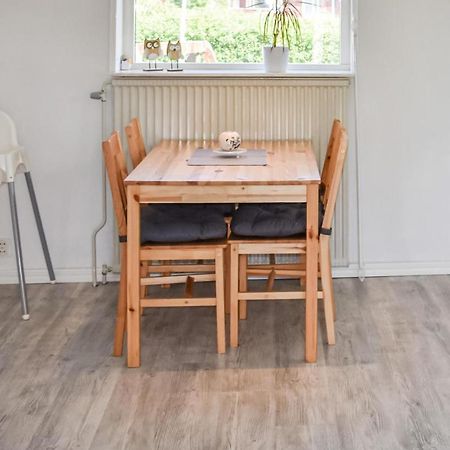 2 Bedroom Nice Home In Ystad Bagian luar foto