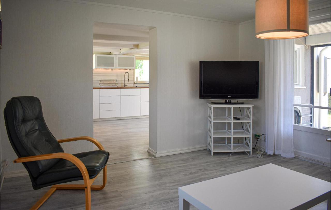 2 Bedroom Nice Home In Ystad Bagian luar foto