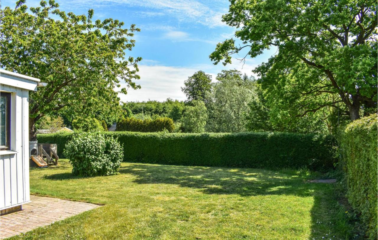 2 Bedroom Nice Home In Ystad Bagian luar foto