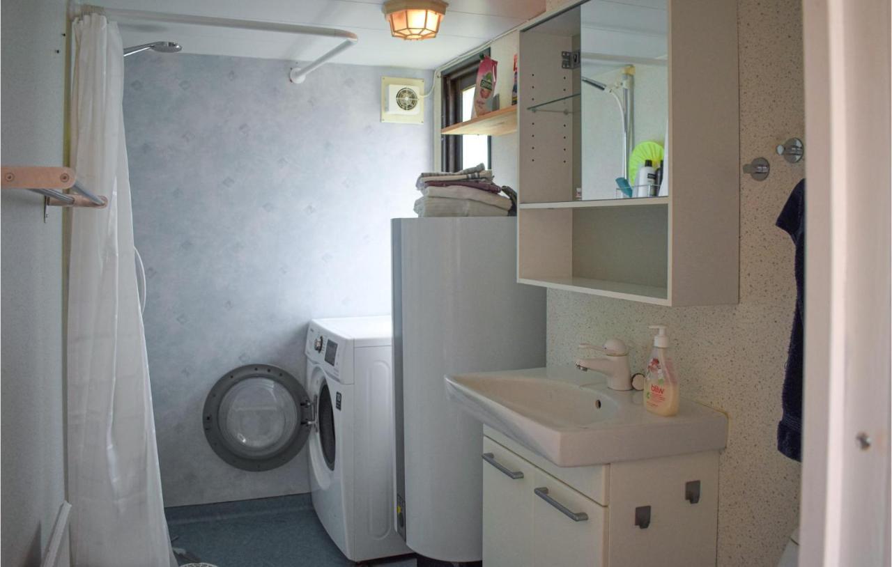2 Bedroom Nice Home In Ystad Bagian luar foto